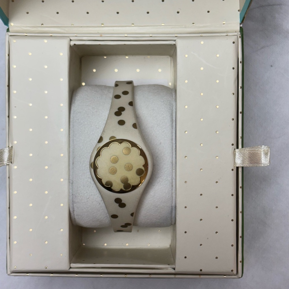 Kate Spade activity tracker